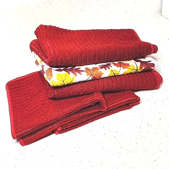Microfiber Towels Set of 5. Fall leaves New no tags - Picture 4 of 5
